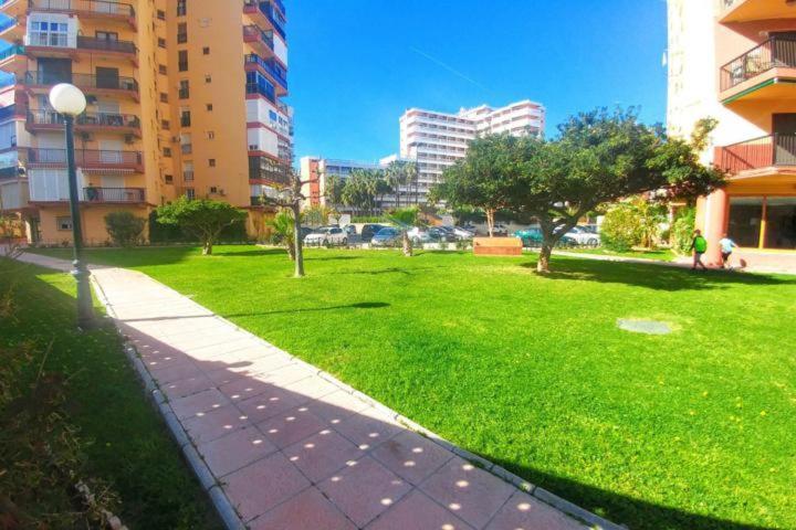 En Primera Línea De Playa, Playamar Apartamento *